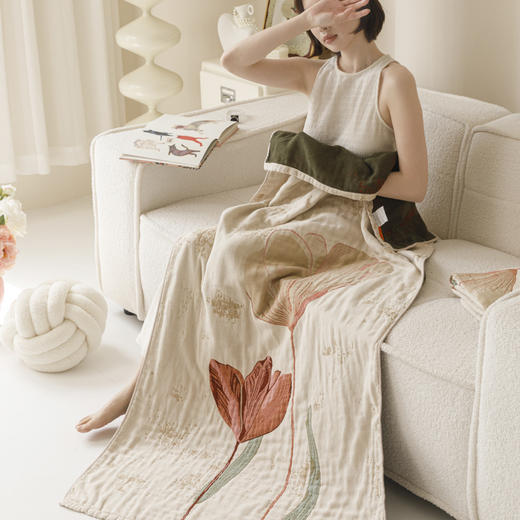 【品牌直发】加倍生活 全棉彩纱浴巾多功能披肩毯二合一 75*150cm新疆棉毛巾被 午睡纱布毛巾被 商品图1