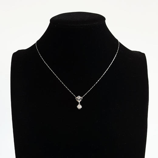 【天然正品】AU750白金经典时尚款0.2409克拉钻石吊坠项链17.2*8.5*4.0MM（皆取最大值）女士现售价：3280！170725TJ13 商品图7