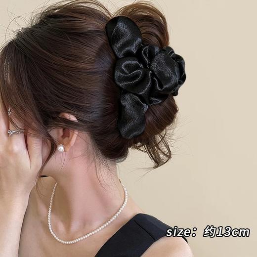 喜提饱满后脑勺✌️【铂思亚云朵抓夹】升级版缎面材质👸优雅大方高级感发饰 精致实用❤️鲨鱼夹推荐 商品图0
