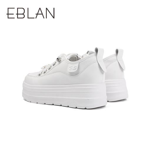 2楼伊伴2025年秋季新款时尚百搭运动休闲板鞋B25473001 商品图4