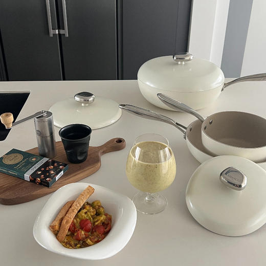 温仑山Velosan 鹅卵石系列不粘锅-炒锅/煎锅/奶锅/汤锅 导热快，轻油少烟，通体封闭储热，微压锅盖，充分锁住食物水分和营养物质；融合东方之色，集西方之形，尽显轻奢 商品图8