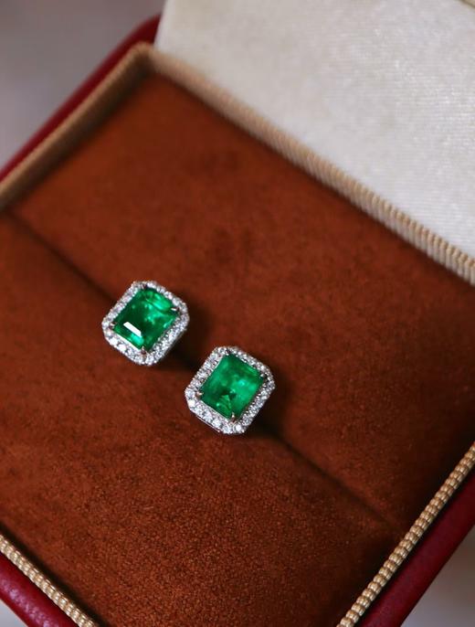 1.10ct刻面祖母绿耳钉 商品图1