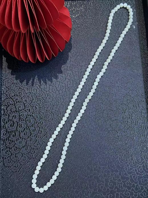 【于田产和田玉白玉卡6mm圆珠项链】出证书，发货1~5天，48小时鉴赏期 商品图0