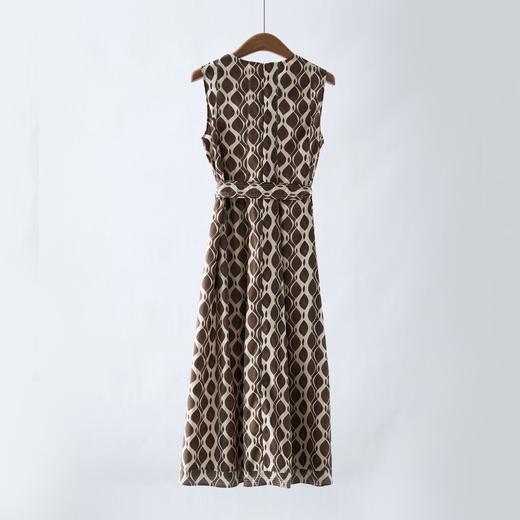 「自」全新升级【铂金会员284/天猫379/差价95】(03409)洛诗琳2025夏新款纯棉几何印花系带圆领无袖长款连衣裙女 商品图4