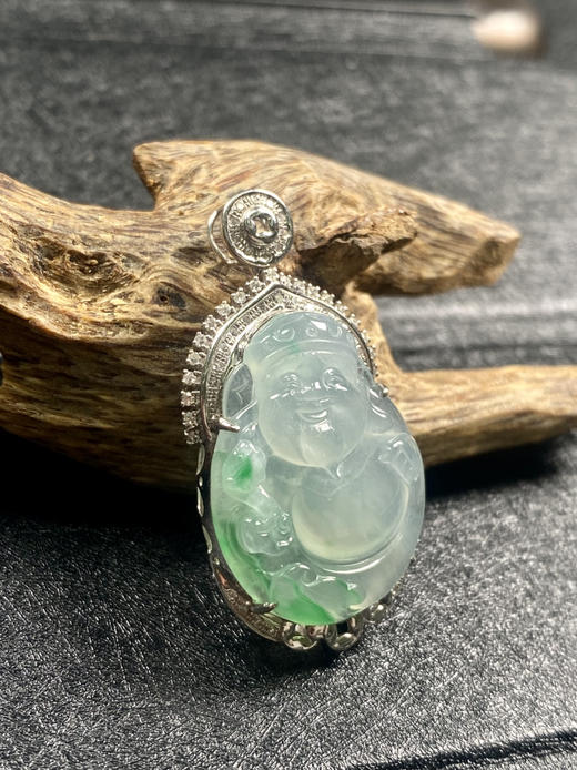 【FC0064】18K金镶嵌翡翠飘绿财神吊坠 玉质温润 飘花灵动 商品图1