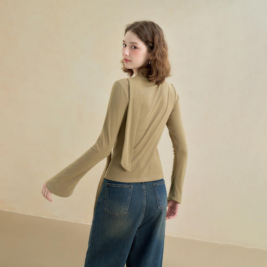 西遇不对称荷叶边飘带长袖T恤女秋季镂空修身打底针织衫V2851161 商品图4