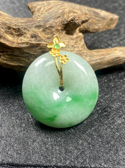 【FC0061】18K金镶嵌翡翠飘绿平安扣吊坠  色泽阳绿 美观大气 圆满平安 商品图1
