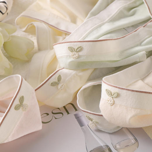 女士中腰简约内裤无痕女式抗菌裆舒适可爱学生少女风8639 商品图5