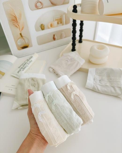 甜美萝莉蕾丝舒适透气中腰内裤女士高弹裸感蚕丝抗菌三角裤头9795 商品图2