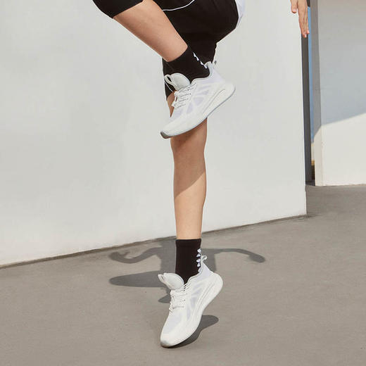 【12月-特惠福利】正品Under Armour安德玛儿童跑鞋2521105 商品图1