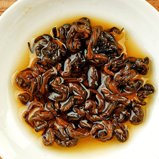 新品上新【滇红金螺】2025年春茶！凤庆滇红茶特级红茶浓香型黄金螺云南古树新芽春茶蜜香200克/罐 商品图6