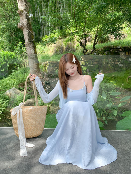 【折后再享2件88折】现货秒杀！微信打折价！立体玫瑰花吊带连衣裙 日常219.99/件 立减90 秒杀129.99/件！！ 商品图6