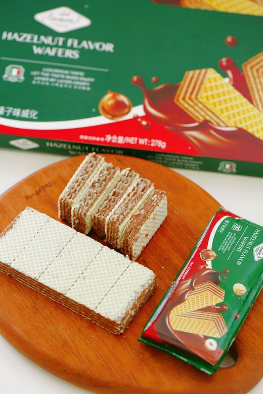 一口咔嚓！榛香暴击❗能分着炫的快乐🤣【Anemon3爱你们榛子味威化】甜而不腻，酥脆可口~浓郁榛子，唇齿留香😋 ✅78%榛子味夹心，添加西非纯可可粉，坚果香浓到舔手指  商品图8