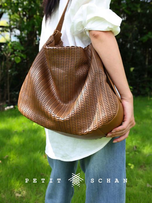 PETIT SCHAN小闪 BAG#017 At present 当下 法国进口头层植鞣牛皮斜挎包 商品图4