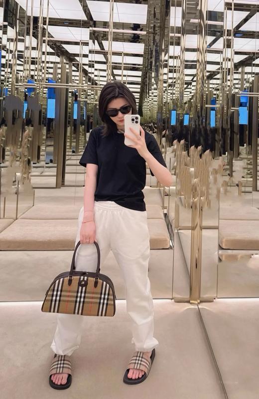 巴宝莉  Highlands格纹保龄球包（EJ*MM） 商品图6