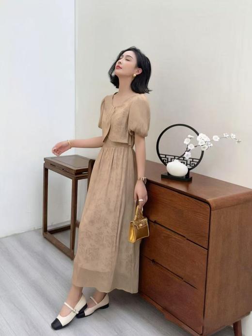 【必入推荐】 吊牌价1688元【MYBL】8631假两件暗纹天丝收腰显瘦连衣裙-喜出 商品图4