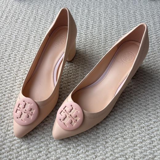 点此购买 TB托里伯奇女士经典尖头中跟女鞋 dx 325584 商品图14