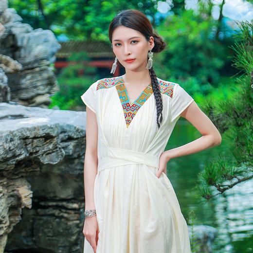 和铃刺绣提花连衣裙| 杨丽萍老师同款| 现货加急发 商品图2
