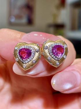 1.55ct刻面紫蓝宝石耳钉