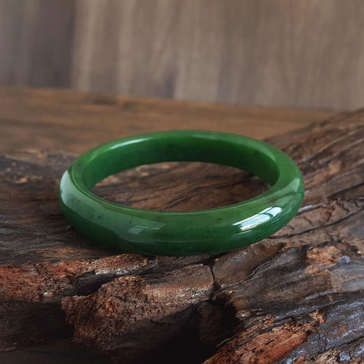 【天然正品】天然细腻无裂纹59.5号菠菜绿碧玉手镯（皆取最大值）女士现售价：1980！310325AH39 商品图4