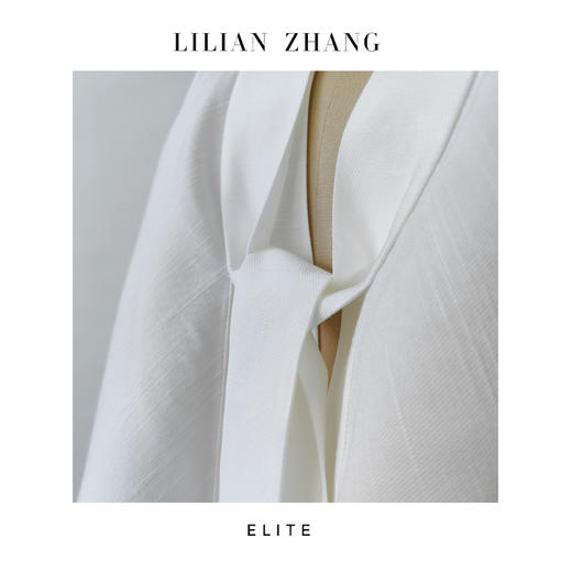 E“定制”——静奢风———“婉约雅韵”——珍珠白外搭开衫上衣 2502023 商品图1