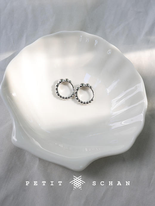 3000积分兑换 PETIT SCHAN小闪 大珠小珠落玉盘   925银圆珠耳环 商品图0