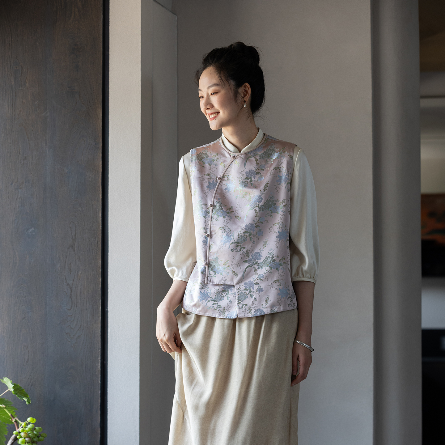 牧衣游原创 重磅怡红快绿织锦马夹文艺复古禅意新中式开衫 半边海