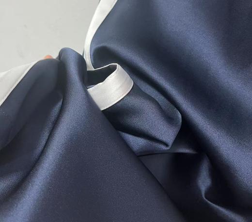 7.30秒杀~NO退【超值特卖】藏青垂顺拼白条休闲女裤-喜出 商品图1