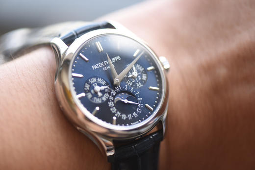 3K全新来袭，匠心之作，再创经典
百达翡丽超级复杂功能时计5327/5140系列腕表，
表壳直径40mm，表盘布局大方得体，功能虽多却不让人觉得繁杂，日辉纹搭配金质立体宝玑数字刻度和柳叶指针条丁❕❕❕ 商品图6