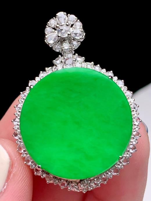 圆牌翡翠吊坠 商品图3