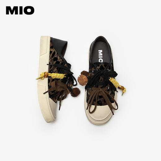 MIO米奥帆布鞋秋新款圆头厚底低帮双鞋带一脚蹬豹纹休闲板鞋M254551309 商品图3