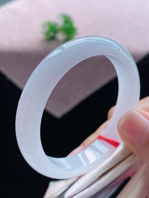53正圈翡翠手镯 商品图4