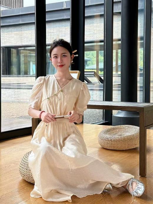 【必入推荐】 80%天丝【MYBL】8630天丝提花新中式束腰V领盘扣长款连衣裙-喜出 商品图12