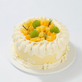 【金玉璀璨】一口芒果青提蛋糕，藏着整个夏日的温柔与甜蜜，每一勺都是对生活的眷恋（深圳幸福西饼）