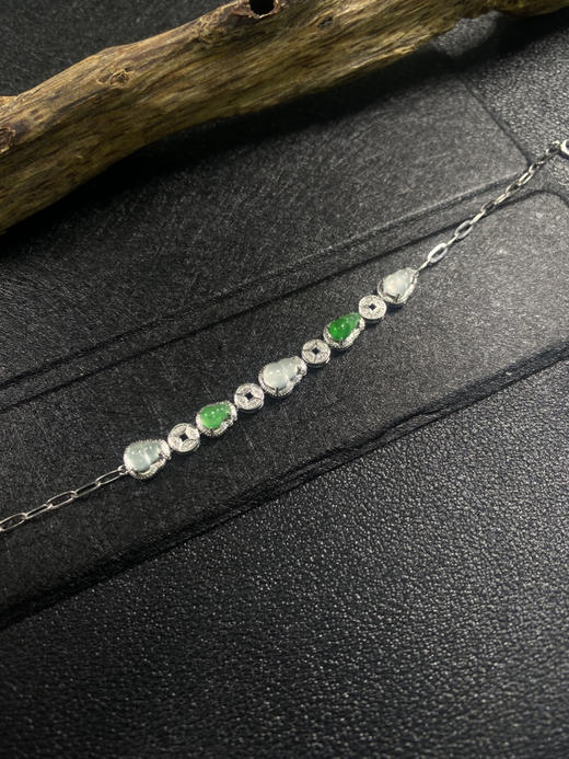 【FC0086】18K金镶嵌翡翠阳绿+白冰葫芦手链 玉质细腻 莹光起胶 款式精美 商品图0