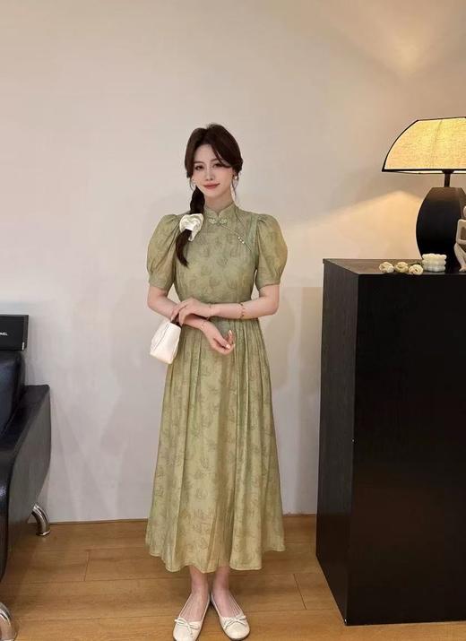 【必入推荐】 吊牌价1688元【MYBL】8628新中式国风高级感暗花过膝长款连衣裙-喜出 商品图9