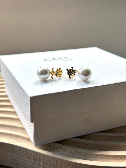 现货 THS-无 塞琳家 凯旋门珍珠极简ins风耳饰 CU1318 商品图2