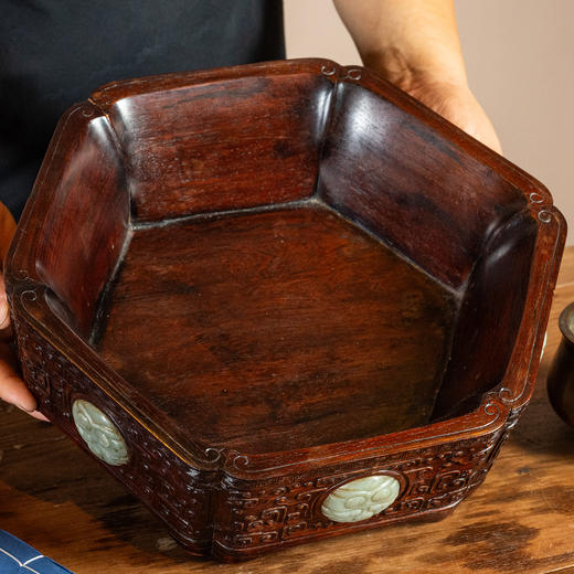 清中期	红木嵌玉云纹六角赏盆 商品图2