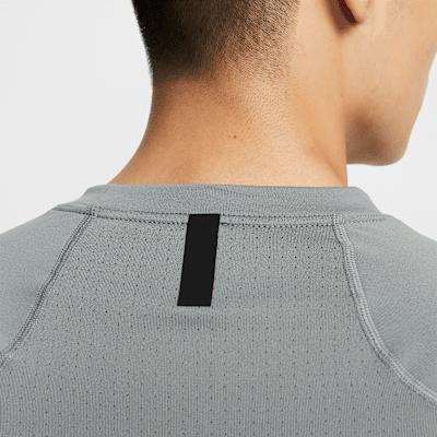 Nike耐克Pro Training Dri-FIT 男子速干短袖训练上衣HV0410-084 商品图4