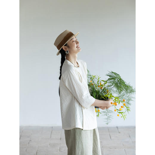 牧衣游原创 棉净色宽松套头衫白色原生质朴肌理感百搭上衣 柒玥 商品图3