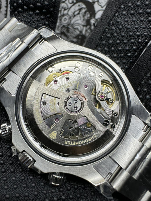 『v厂victory』clean厂c厂4131新款/黑迪4131黑钢迪126500 黑色通过图片对比➕表盘的三个银色小圈，4131更新大的部分，小圈边缘多了一个亮圈，这点clean做的很好，斜度亮度❕ 商品图13