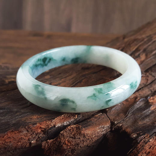 【天然正品】A货翡翠天然细腻正桩无纹裂白底飘蓝花细豆种58.5号翡翠手镯女士现售价：2880！310325AH52 商品图4