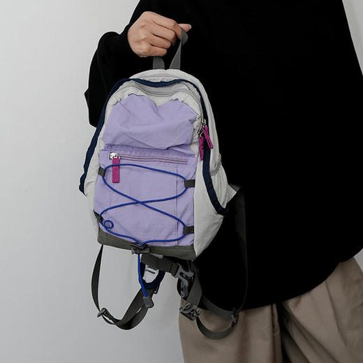 热卖！高颜值 轻便能装！2025年新款S系列 椒盐和猫 户外撞色多用途双肩登山包 撞色设计 轻盈方便 商品图2