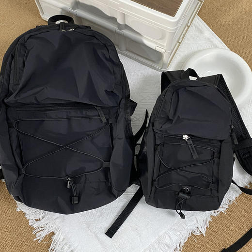 热卖！高颜值 轻便能装！2025年新款S系列 椒盐和猫 户外撞色多用途双肩登山包 撞色设计 轻盈方便 商品图7