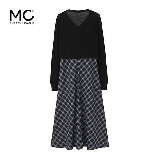 女装毛织外披配肌理格纹收腰长裙-225S5231007 商品图4