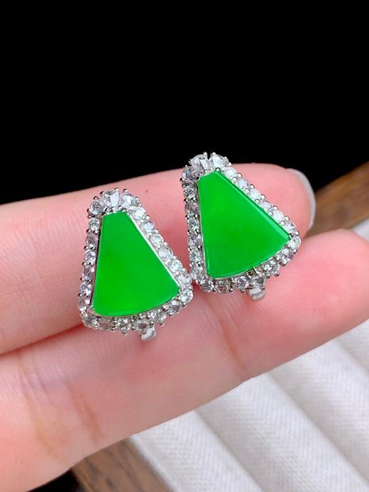 无事牌翡翠耳钉 商品图1