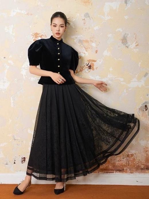 伯妮斯茵 | 优雅复古风 | 网纱蕾丝半身裙 | 大摆百褶设计 | 镂空蕾丝工艺 | 约会通勤|SC1B02 商品图0