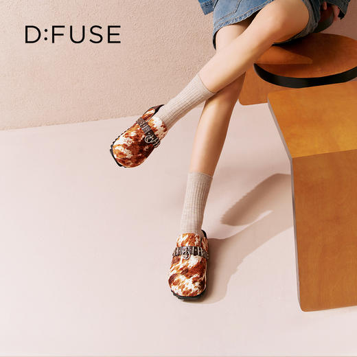 Dfuse迪芙斯2025秋季新款外穿拖鞋铆钉条带休闲勃肯鞋包头半拖女鞋DFD3110027 商品图3