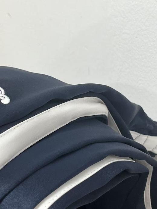 7.30秒杀~NO退【超值特卖】藏青垂顺拼白条休闲女裤-喜出 商品图2