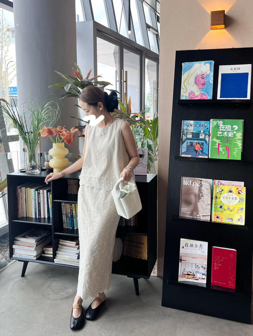 2507503    雏菊刺绣长裙套装（上衣+裙子） 商品图2